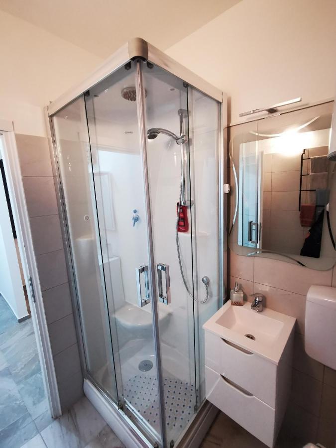 Ema Studio Apartman Karlovac Luaran gambar
