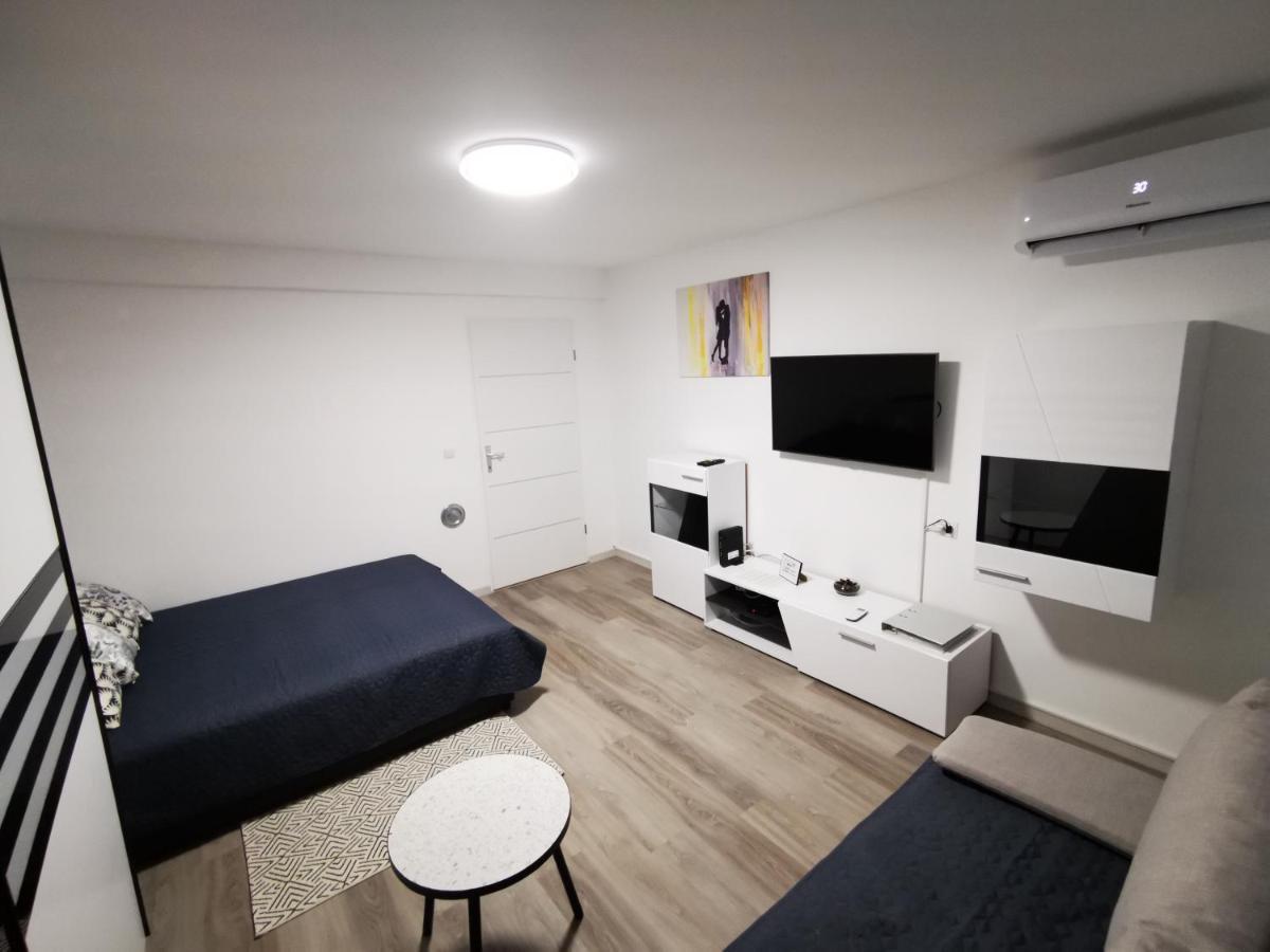 Ema Studio Apartman Karlovac Luaran gambar