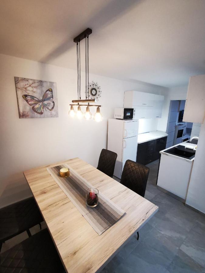Ema Studio Apartman Karlovac Luaran gambar