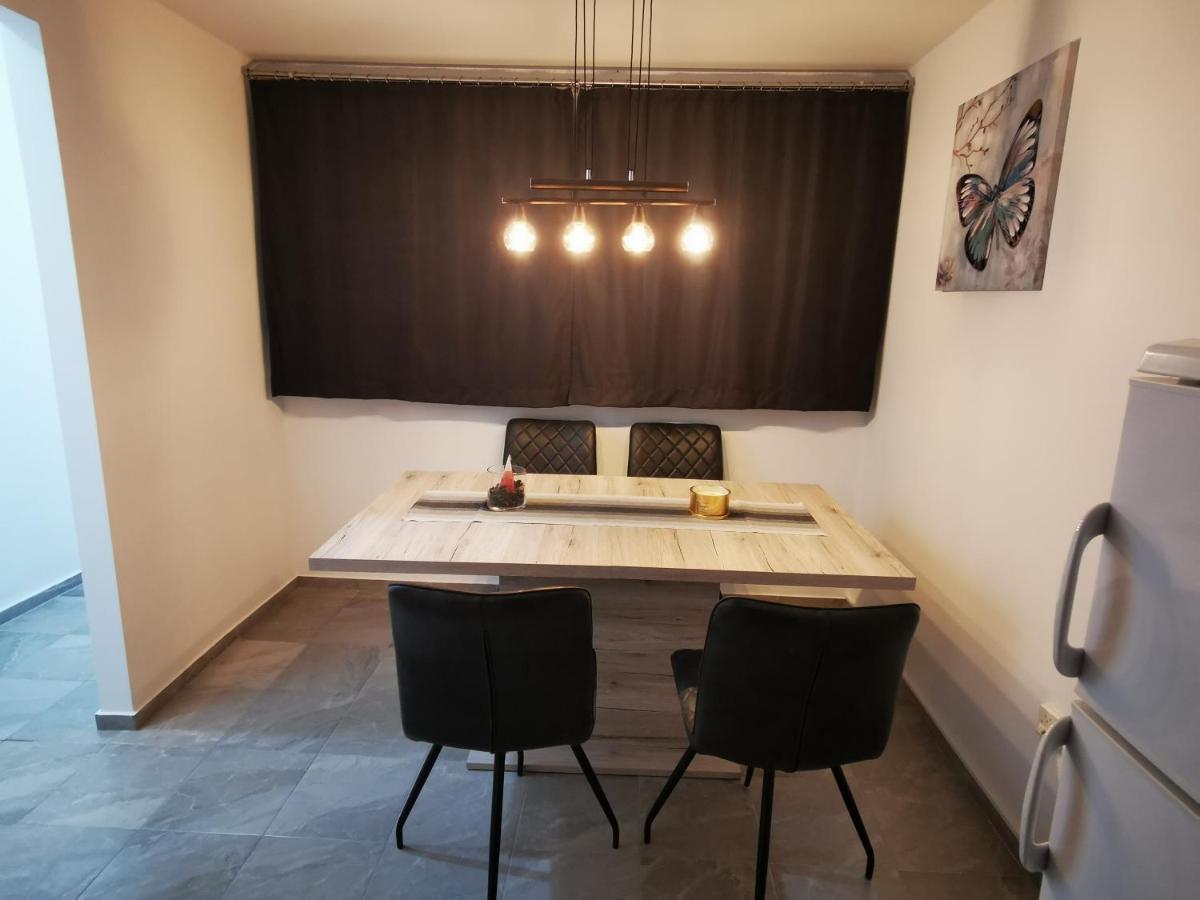 Ema Studio Apartman Karlovac Luaran gambar